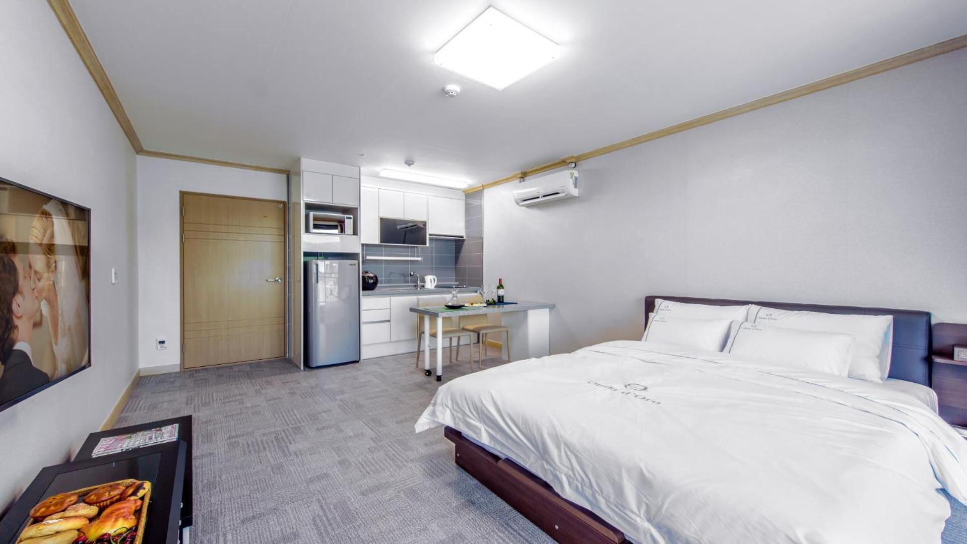 Onda D'Oro Hostel Yeosu Bagian luar foto